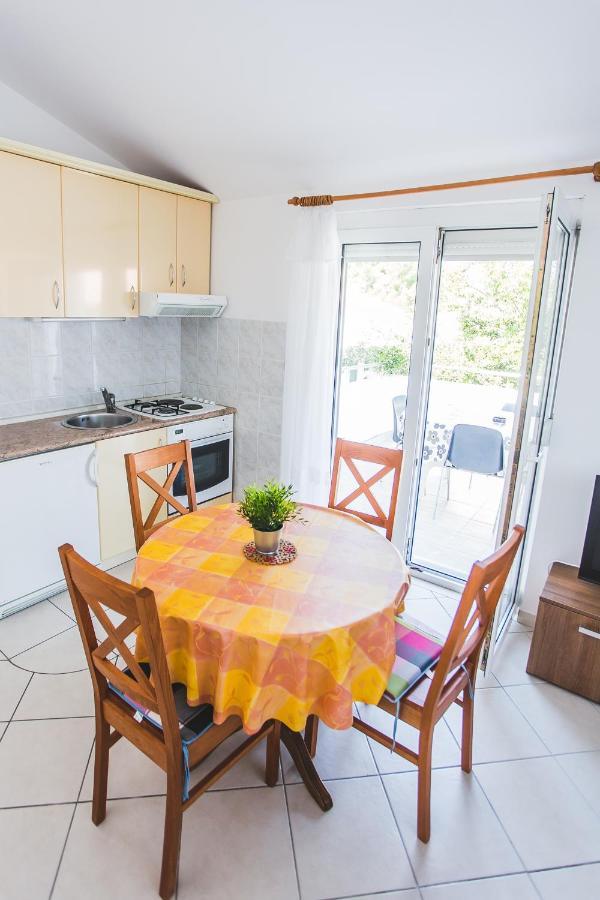 Apartmani Males Rogoznica  Extérieur photo