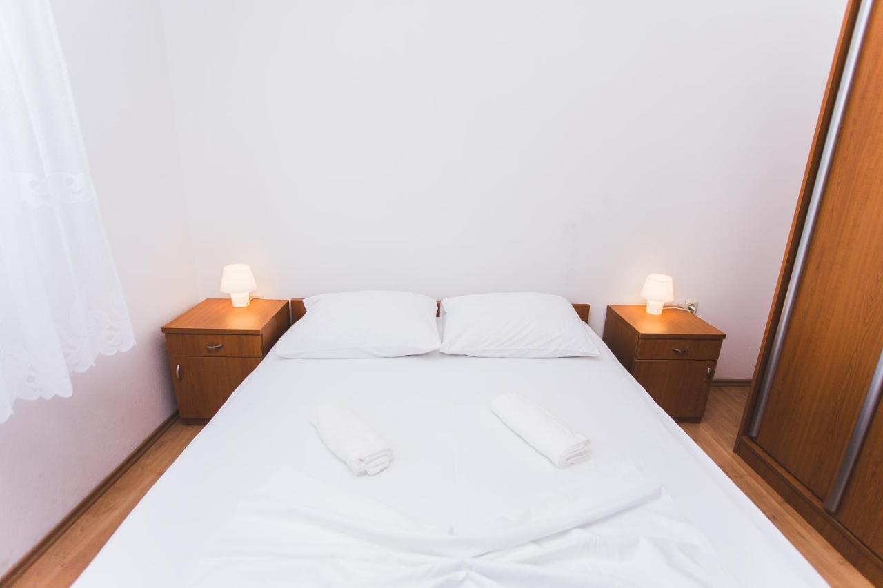 Apartmani Males Rogoznica  Extérieur photo
